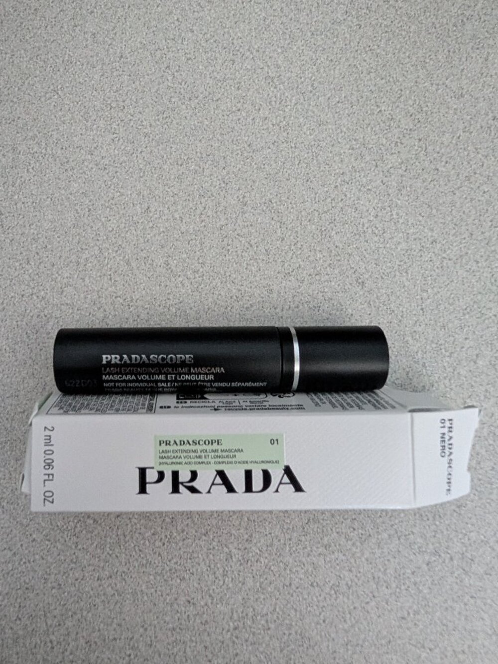 Prada travel size pradascope mascara lash extension volume mascara